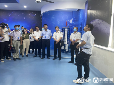 济南市长清区“八一05星”联合研制启动仪式召开 点燃学生“卫星梦”